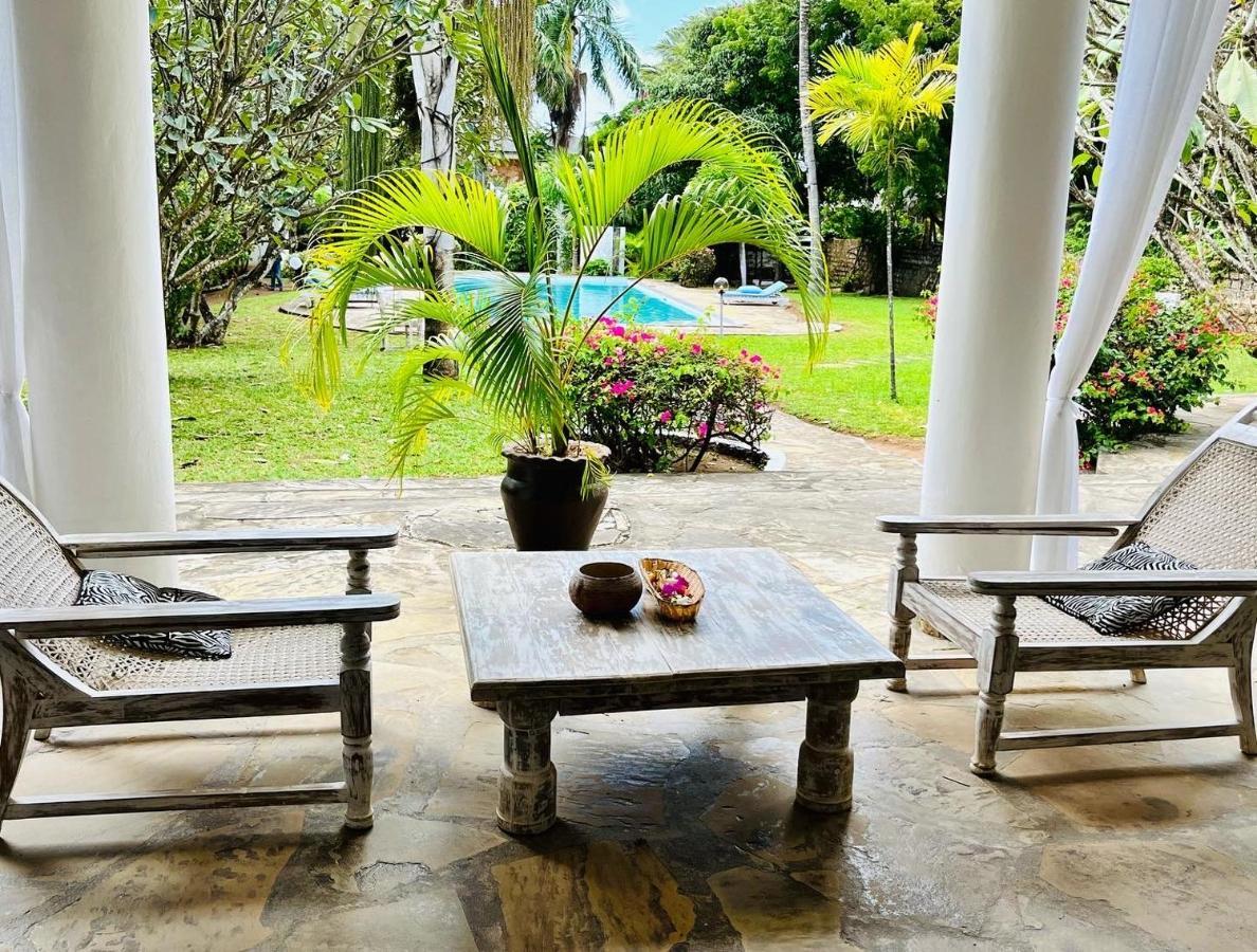 White Nyumba Malindi Apartment Ngoại thất bức ảnh