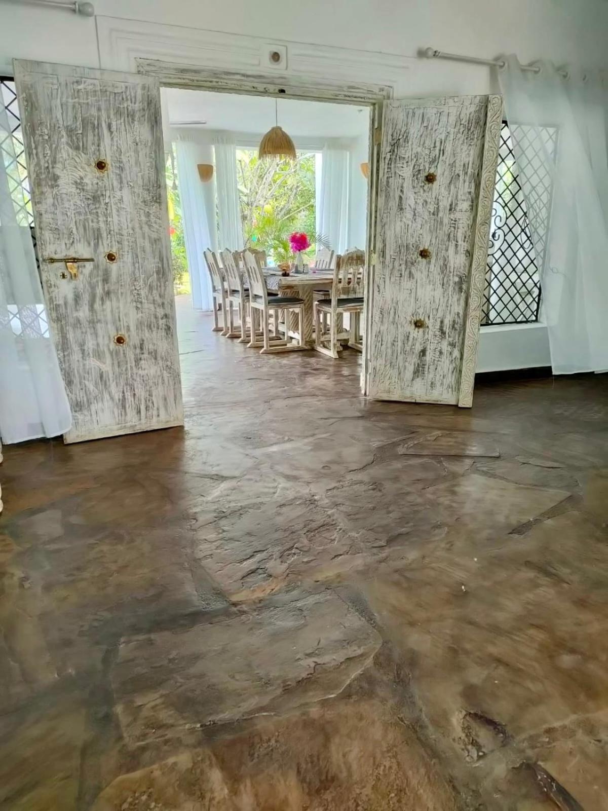 White Nyumba Malindi Apartment Ngoại thất bức ảnh