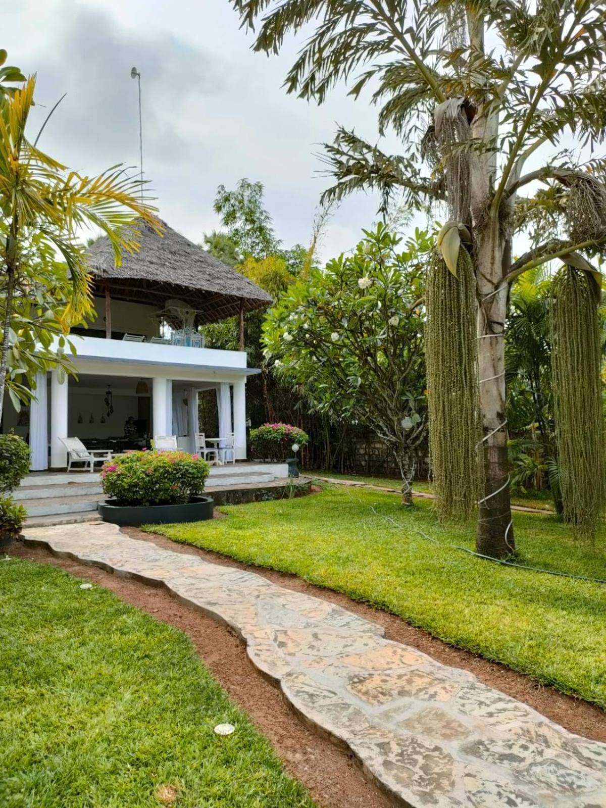 White Nyumba Malindi Apartment Ngoại thất bức ảnh