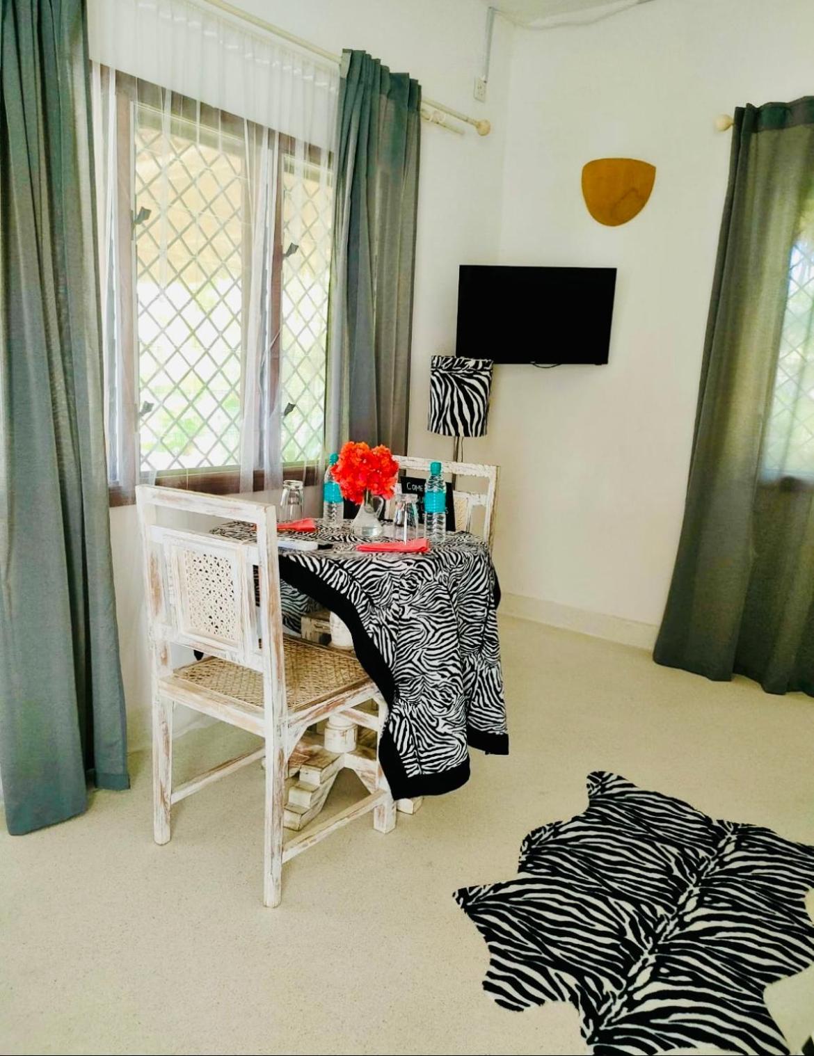 White Nyumba Malindi Apartment Ngoại thất bức ảnh