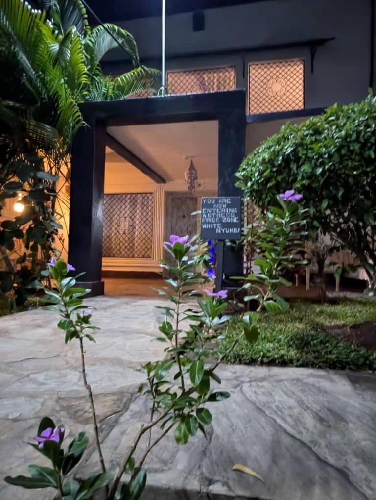 White Nyumba Malindi Apartment Ngoại thất bức ảnh