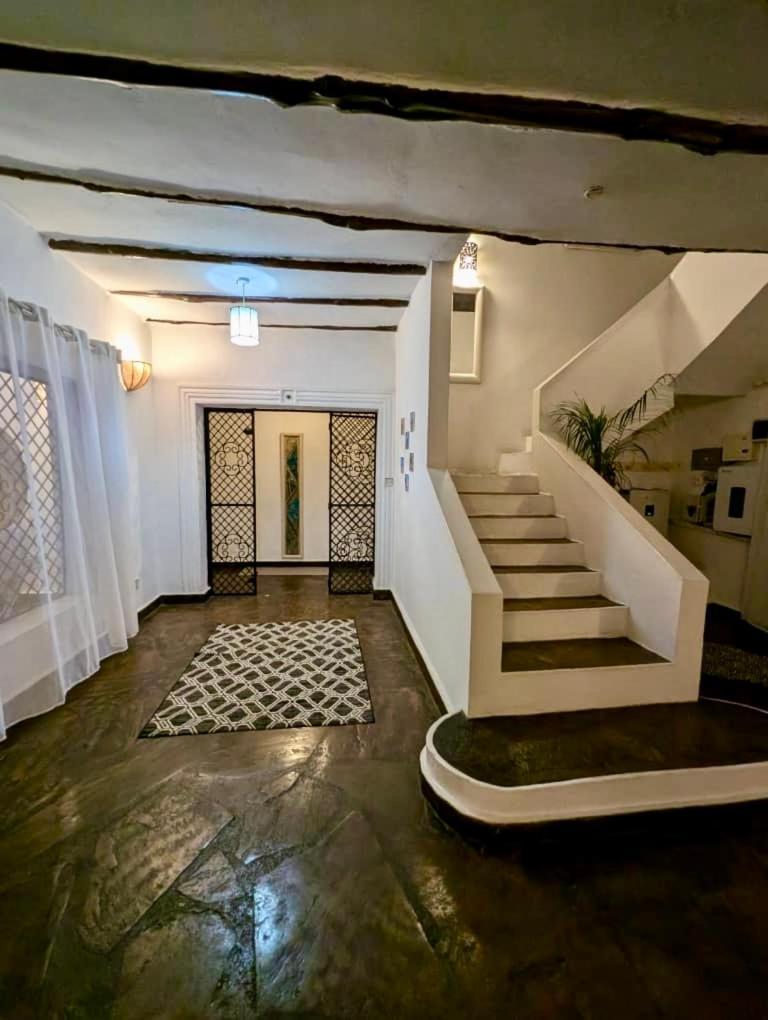 White Nyumba Malindi Apartment Ngoại thất bức ảnh