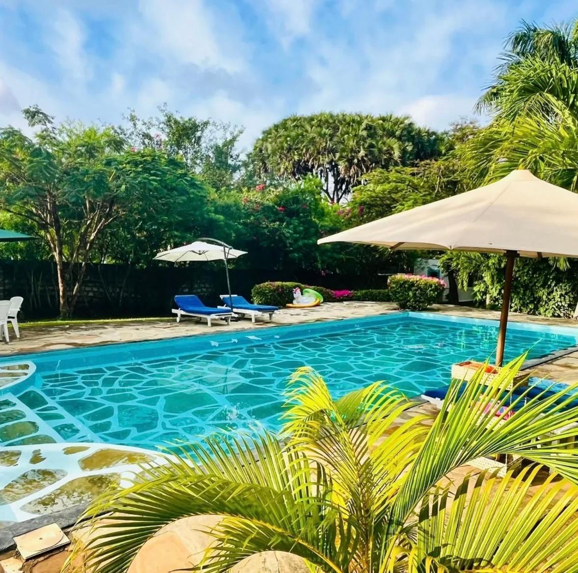 White Nyumba Malindi Apartment Ngoại thất bức ảnh